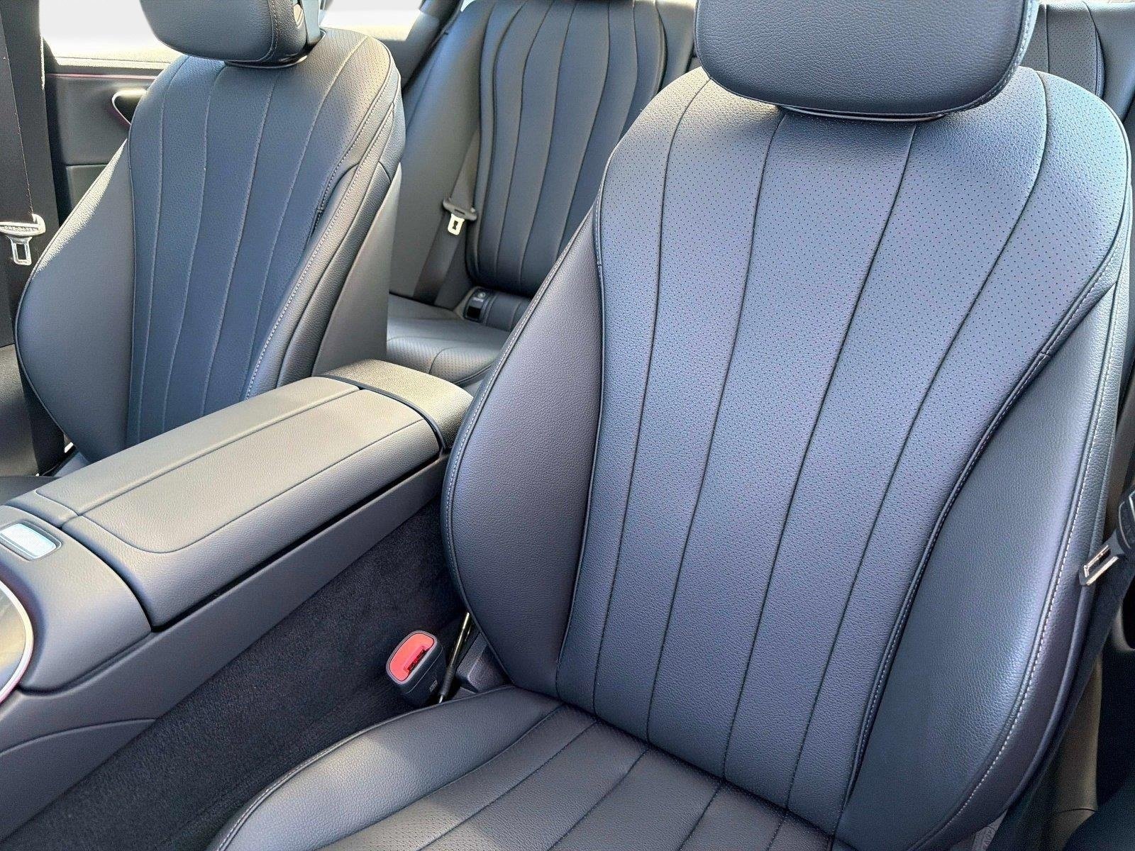 Used 2025 Mercedes-Benz E 350 Sedan image 37