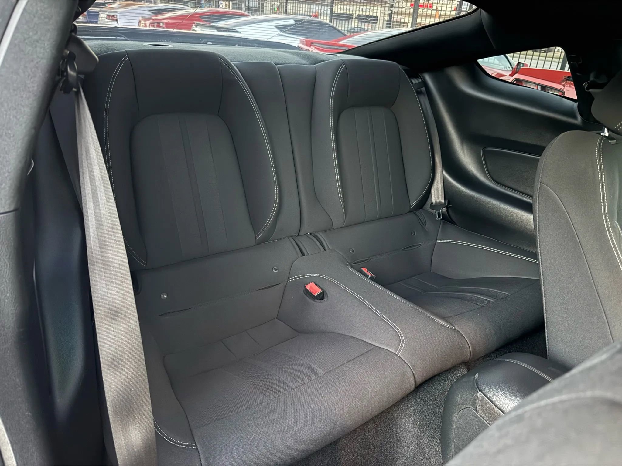 Used 2020 Ford Mustang GT Premium image 24