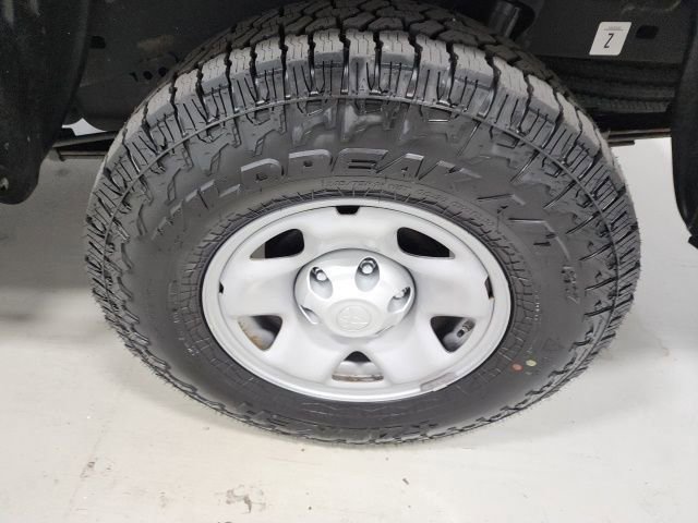 Used 2021 Toyota Tacoma SR w/ SR Convenience Package image 34