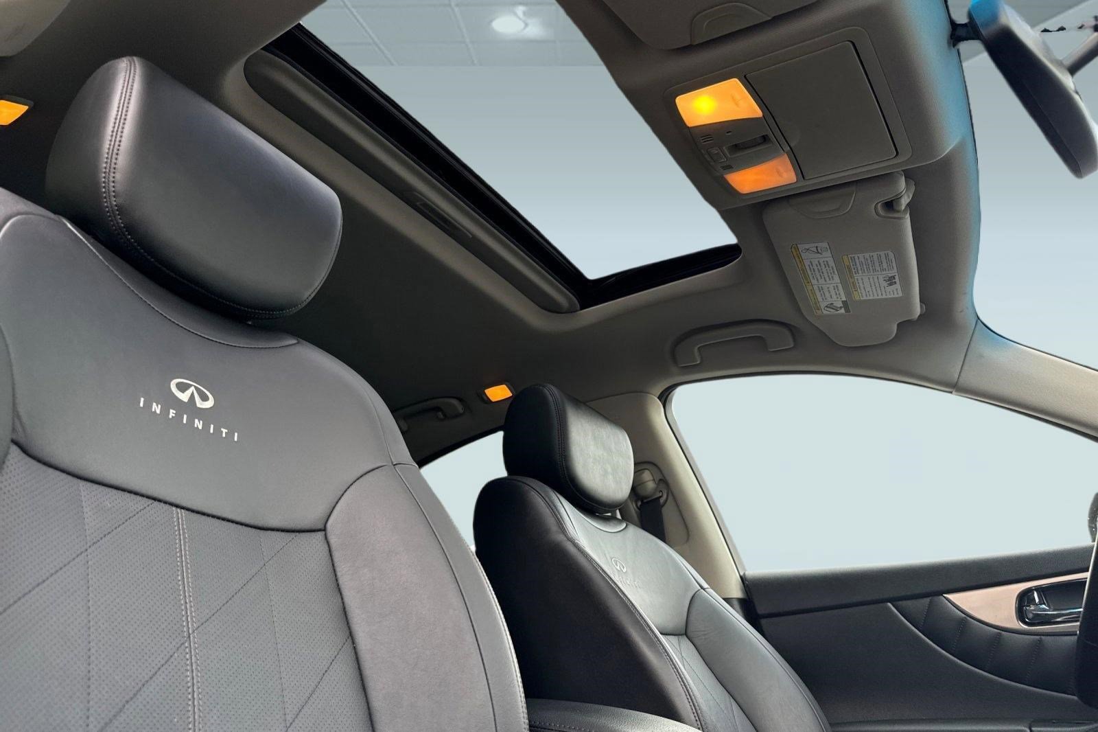 Used 2010 INFINITI FX35 AWD w/ Navigation Pkg image 14