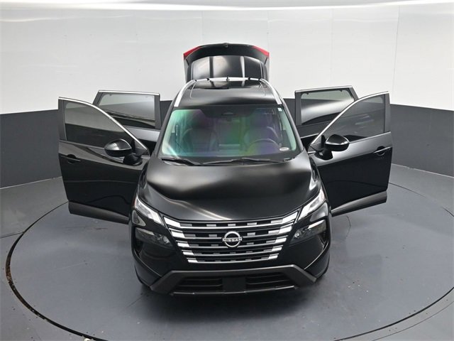 Used 2024 Nissan Rogue SV w/ SV Premium Package image 56