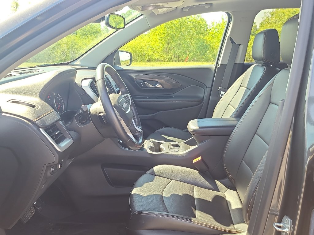 Used 2021 GMC Terrain SLT w/ Infotainment Package II AWD/4WD image 10