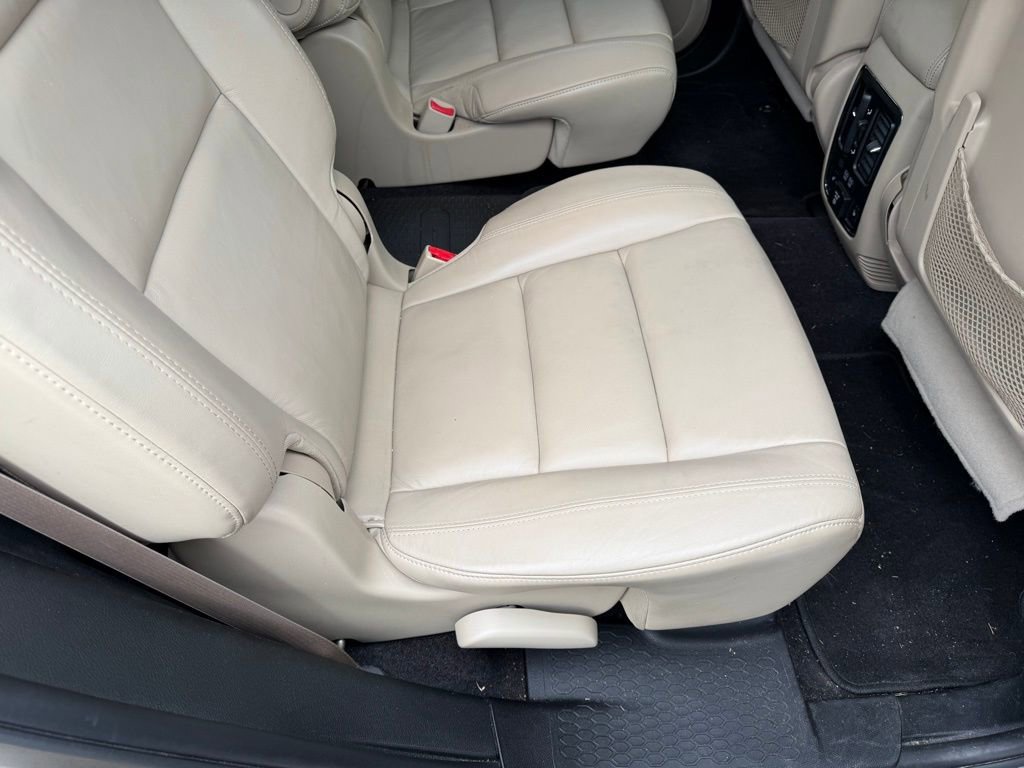 Used 2016 Dodge Durango Limited w/ Premium Group image 19