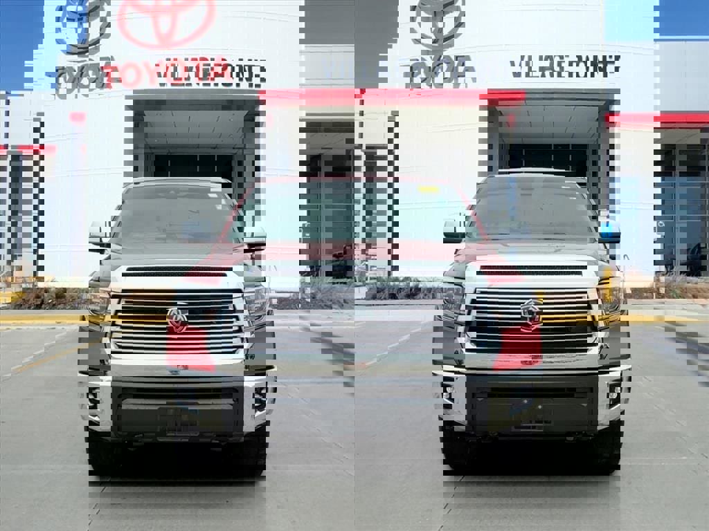 Used 2018 Toyota Tundra Limited image 2