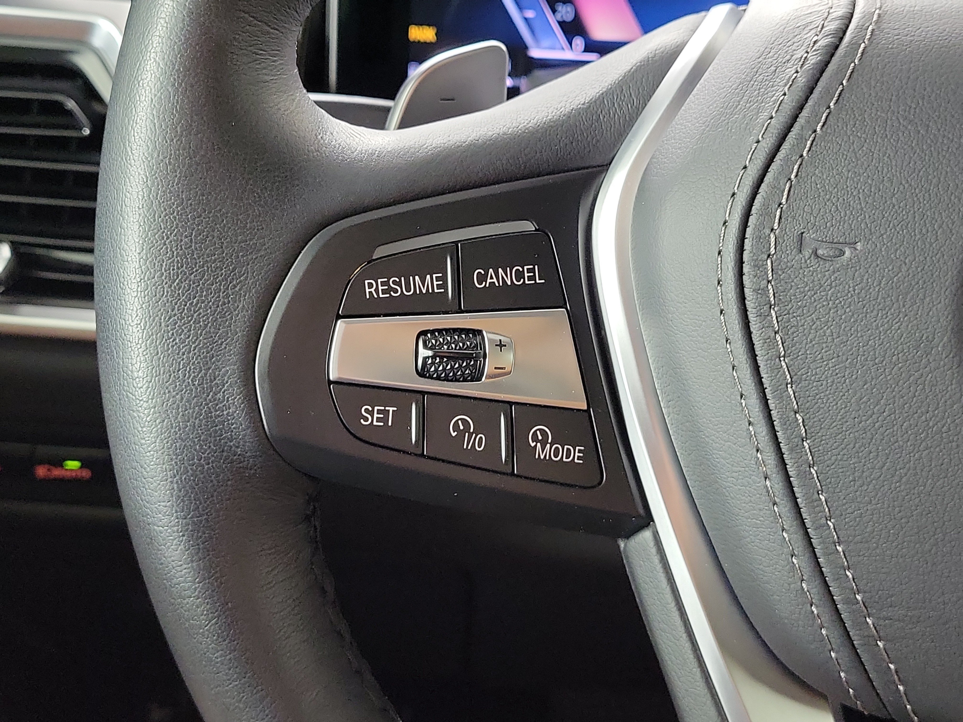Certified 2025 BMW X5 xDrive40i AWD/4WD image 13