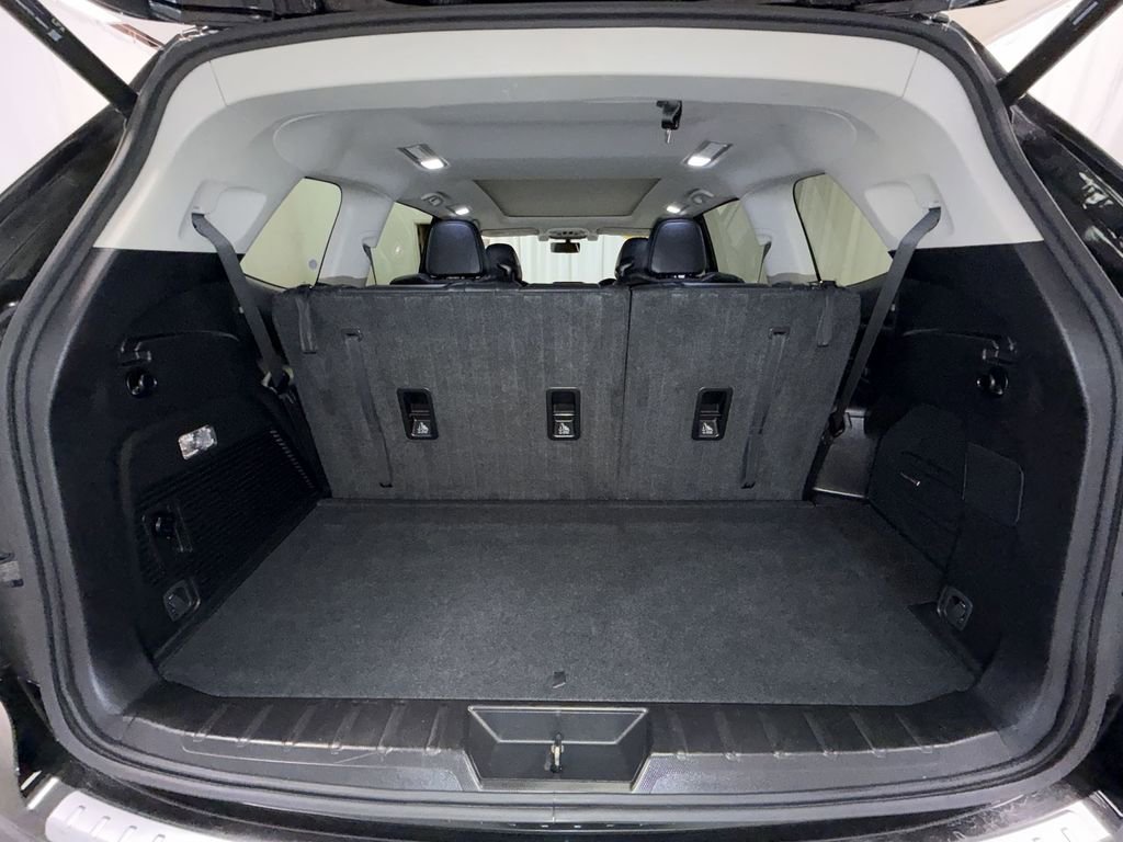 Used 2022 Subaru Ascent Touring image 16