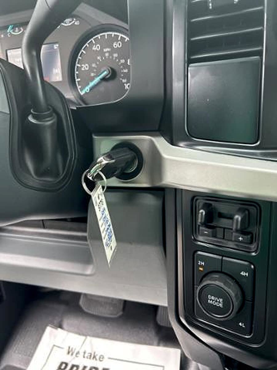 New 2026 Ford F350 XL w/ XL Chrome Package image 20