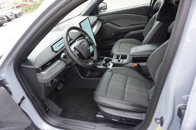 Used 2025 Ford Mustang Mach-E GT AWD/4WD image 27