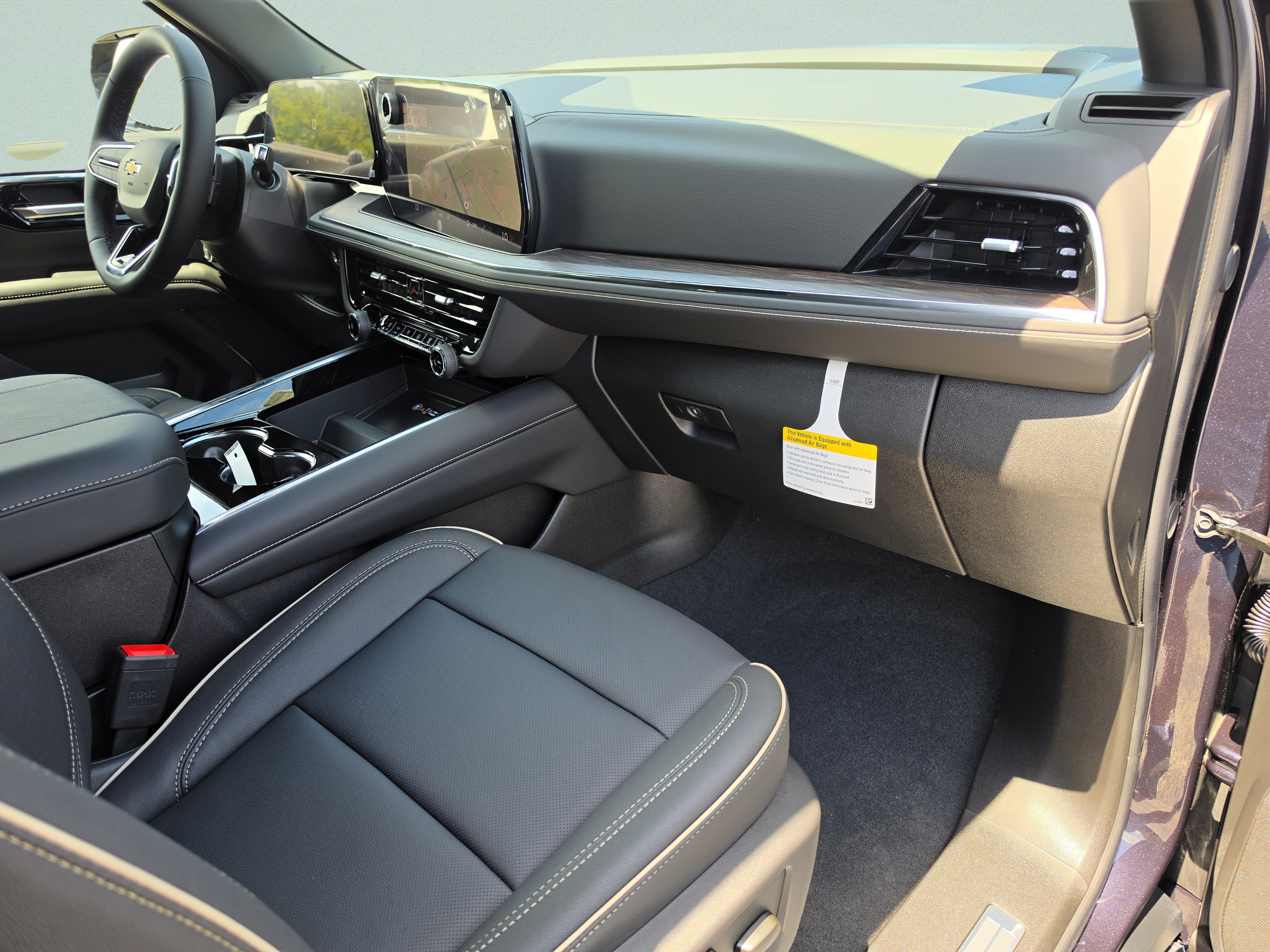 New 2026 Chevrolet Suburban Premier w/ Sun And Tow Package RWD image 19