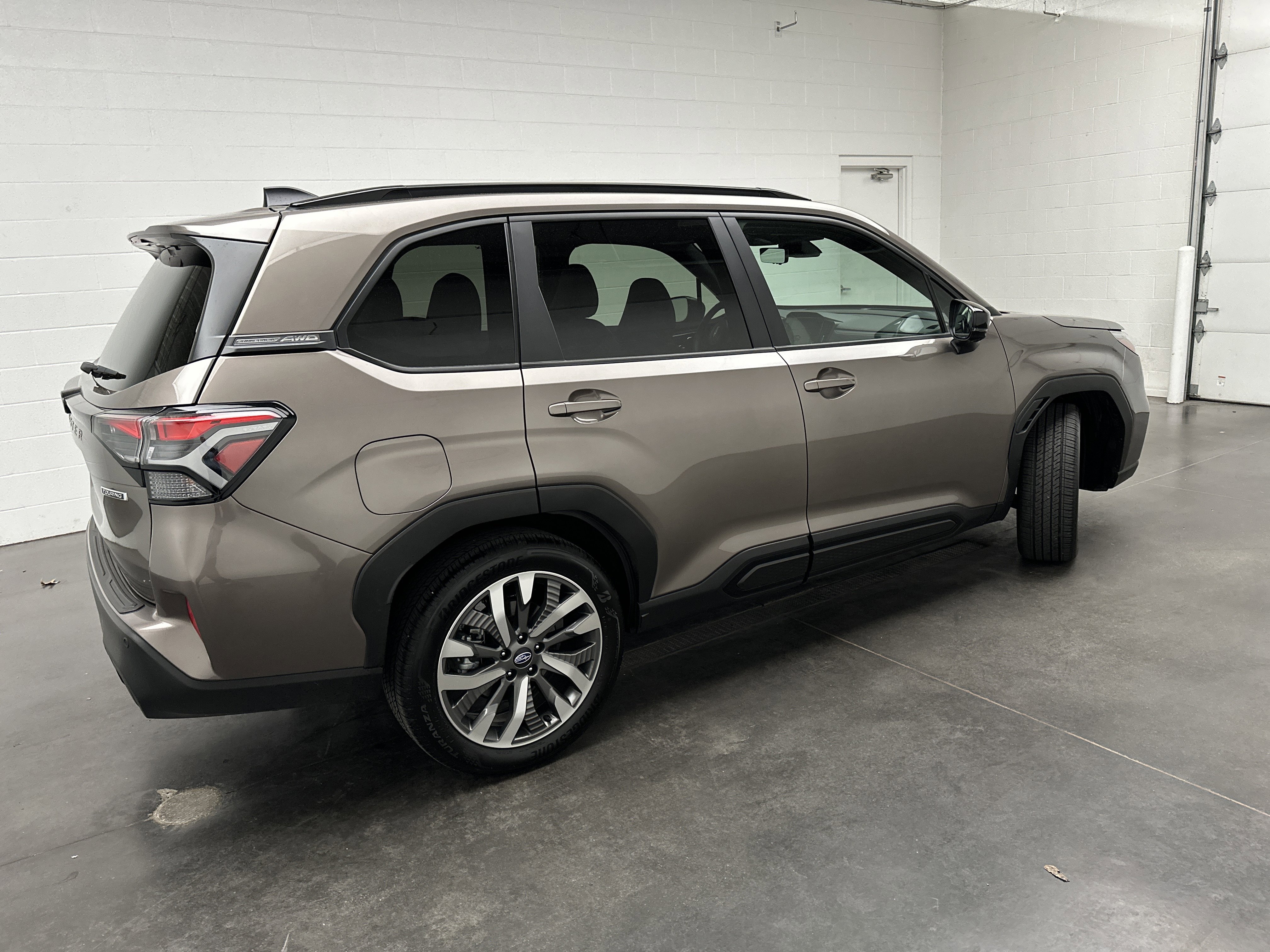 Used 2025 Subaru Forester Touring image 9