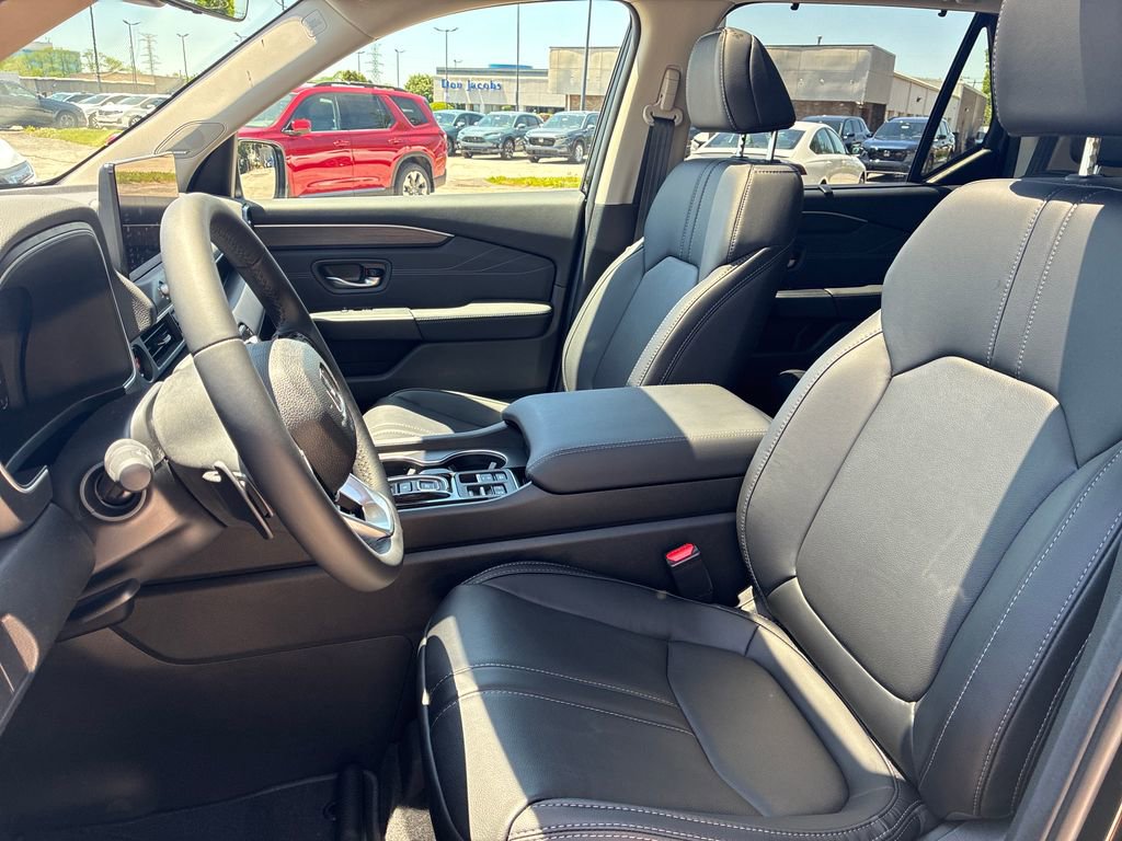 New 2026 Honda Pilot Touring image 11