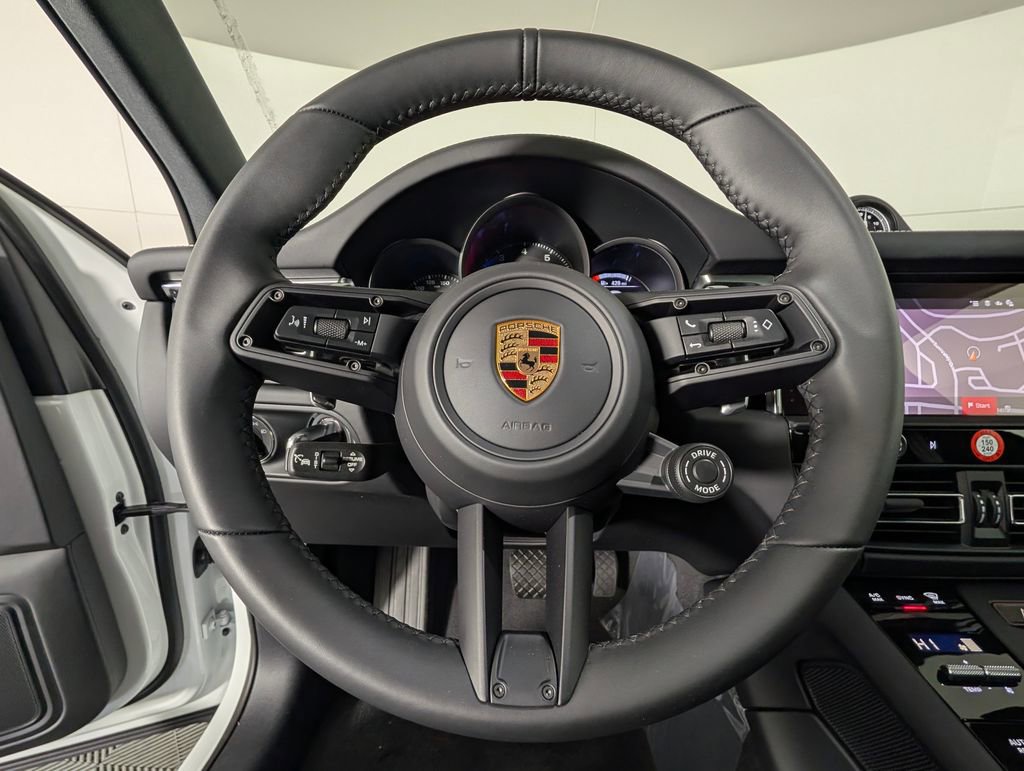 New 2026 Porsche Macan Turbo image 35