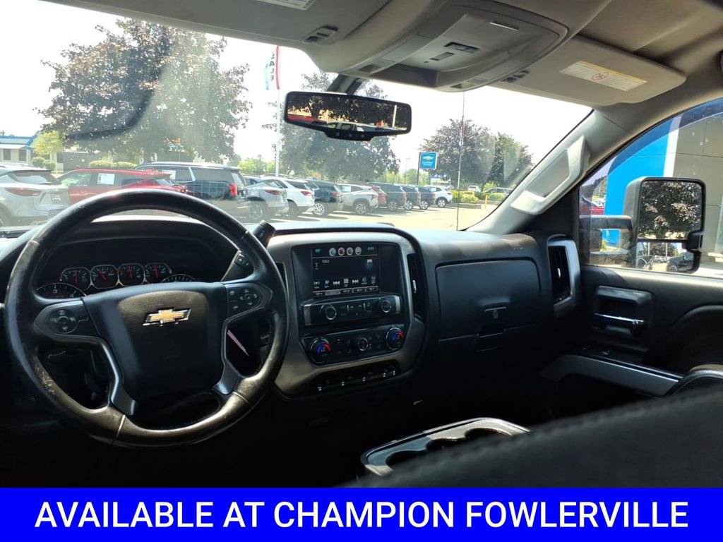 Used 2016 Chevrolet Silverado 2500 LT w/ Midnight Edition AWD/4WD image 9