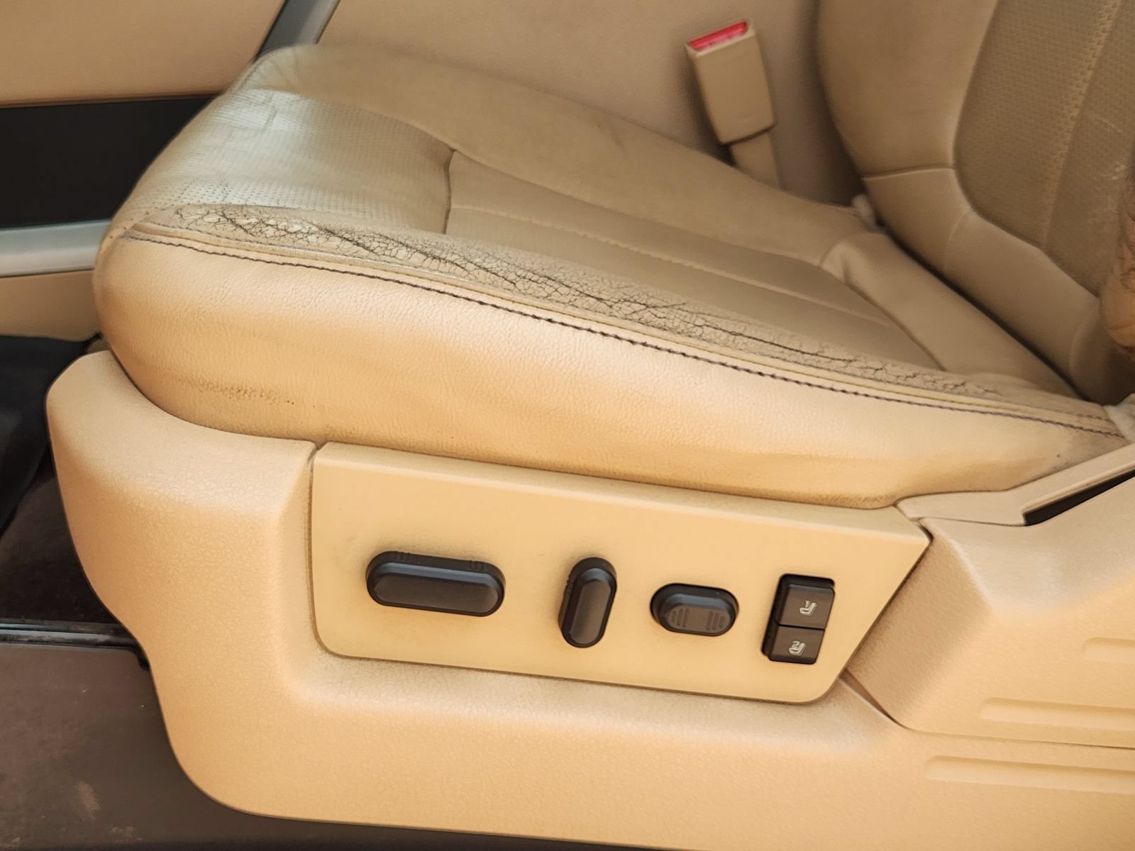Used 2012 Ford F150 Lariat w/ Lariat Chrome Pkg RWD image 26