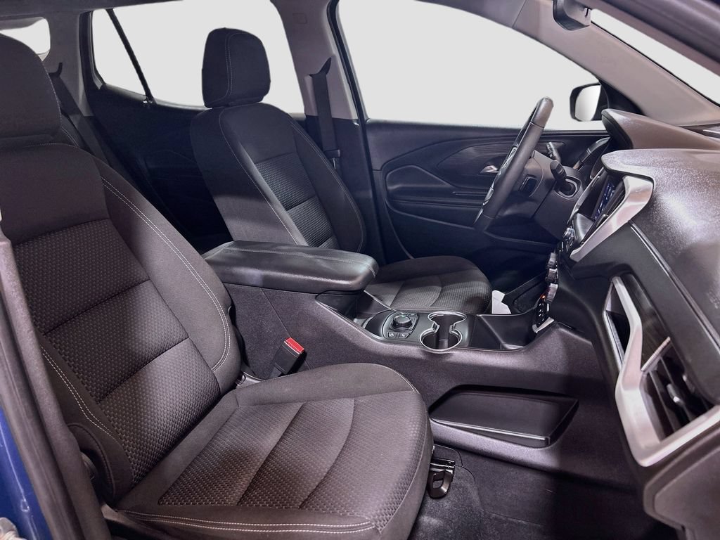 Used 2024 GMC Terrain SLE w/ Driver Convenience Package FWD image 26