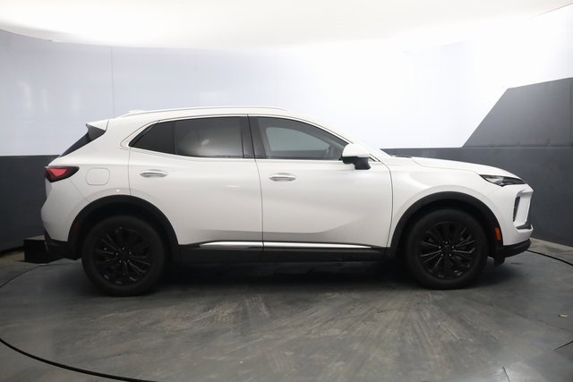 Used 2024 Buick Envision Preferred image 4