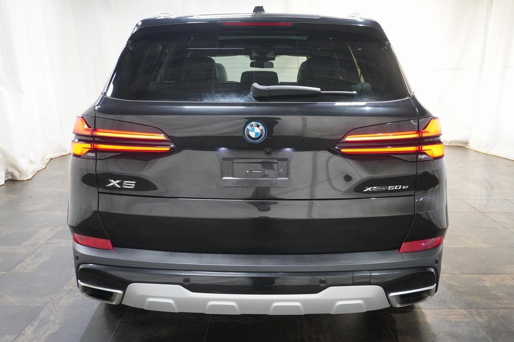 Certified 2024 BMW X5 xDrive50e w/ Premium Package image 5