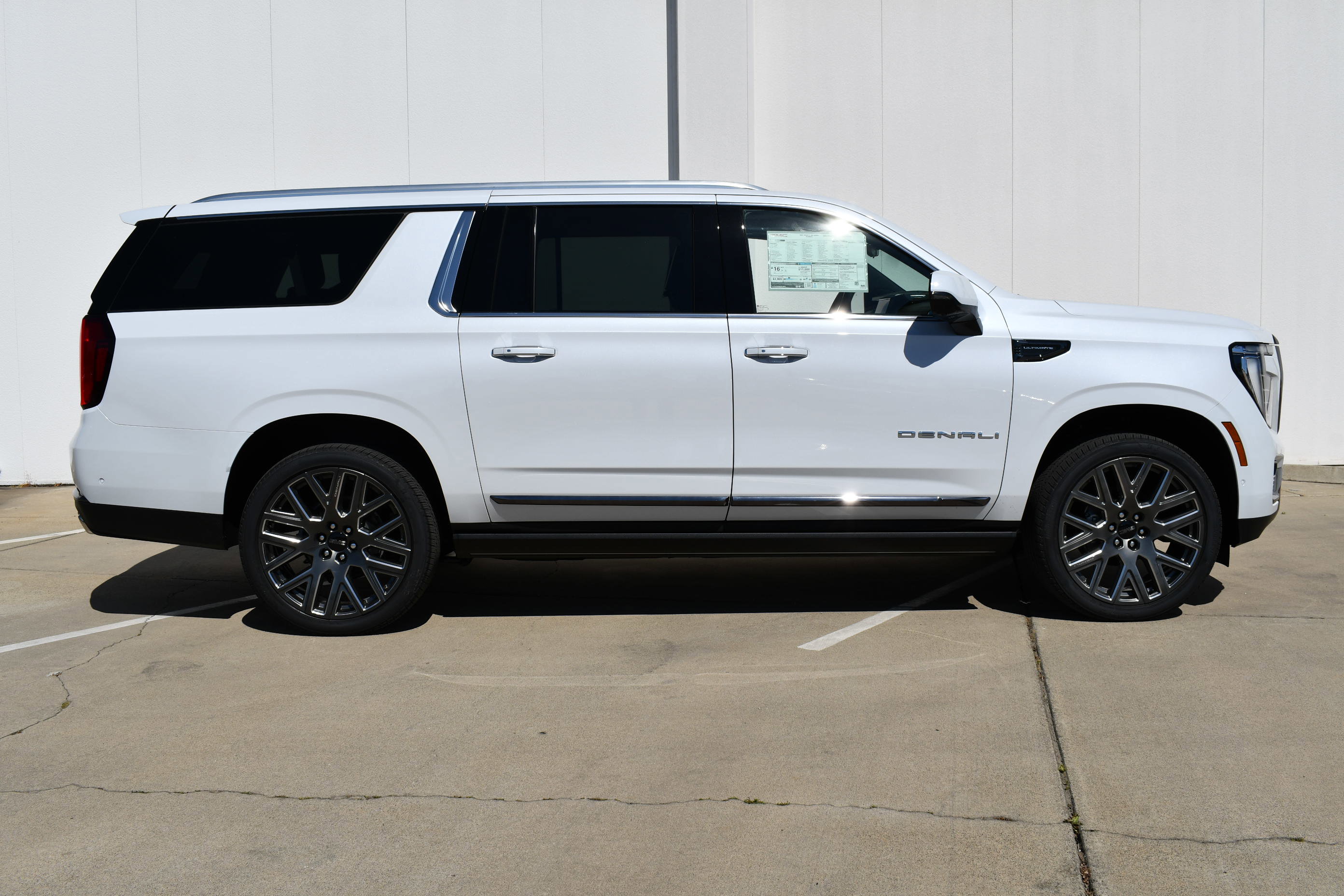 New 2026 GMC Yukon XL Denali Ultimate w/ LPO, Floor Liner Package image 5