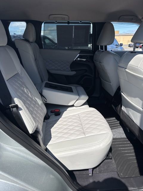 Used 2024 Mitsubishi Outlander SEL image 18
