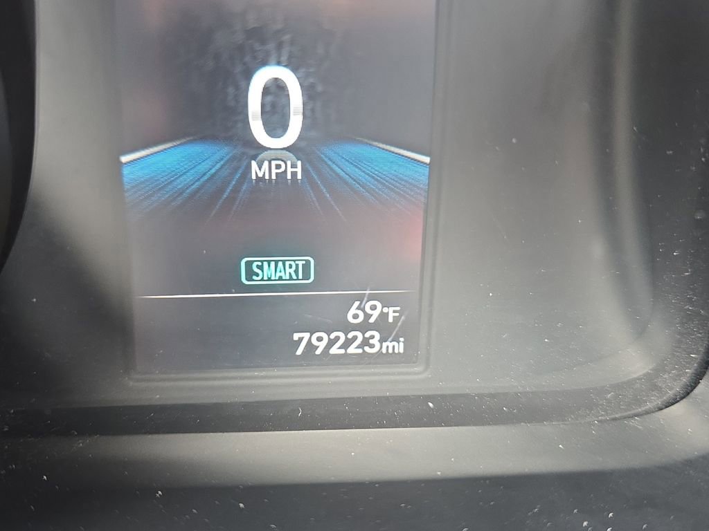 Used 2023 Hyundai Elantra SEL image 21