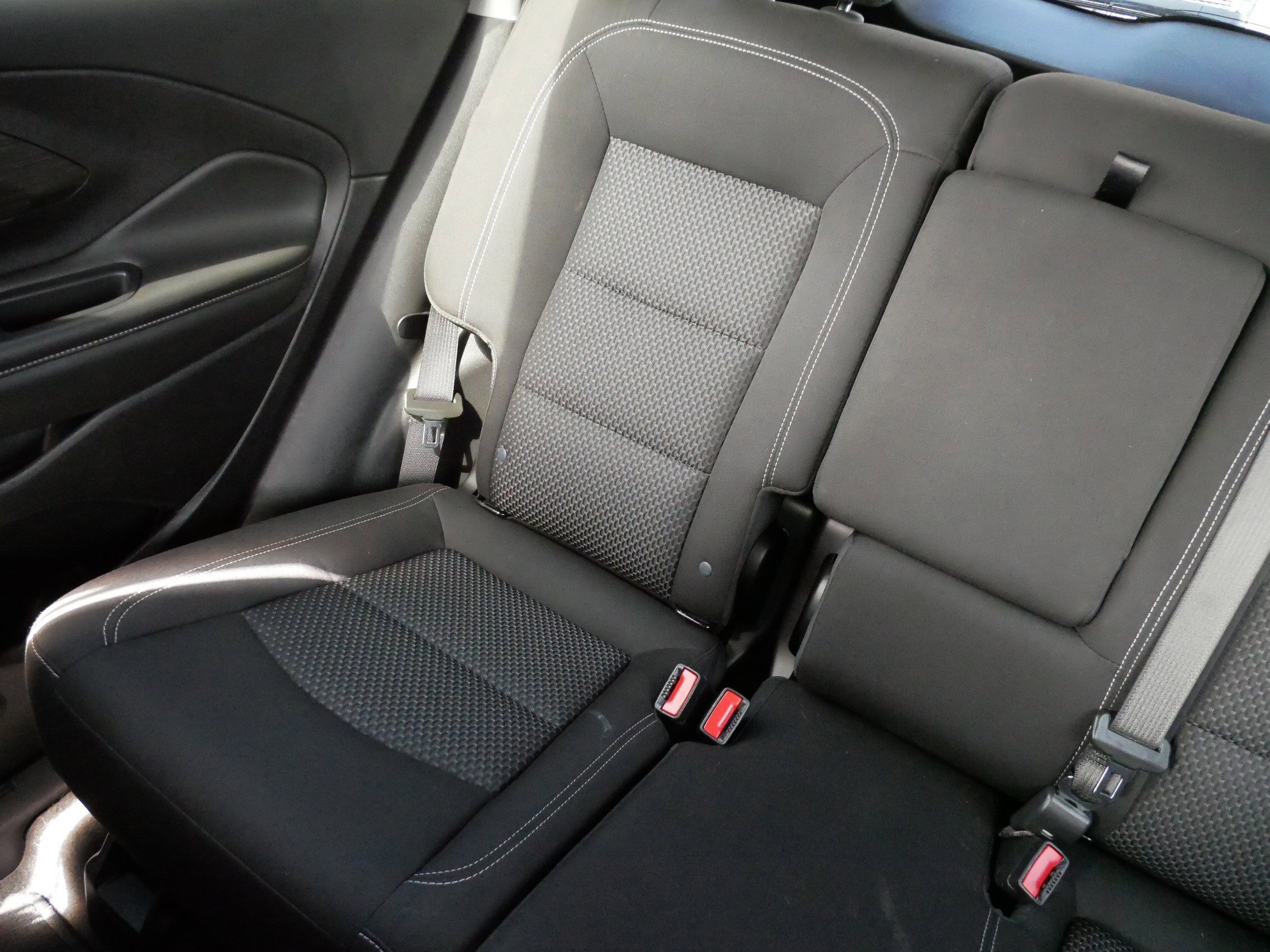 Used 2024 GMC Terrain SLE image 12