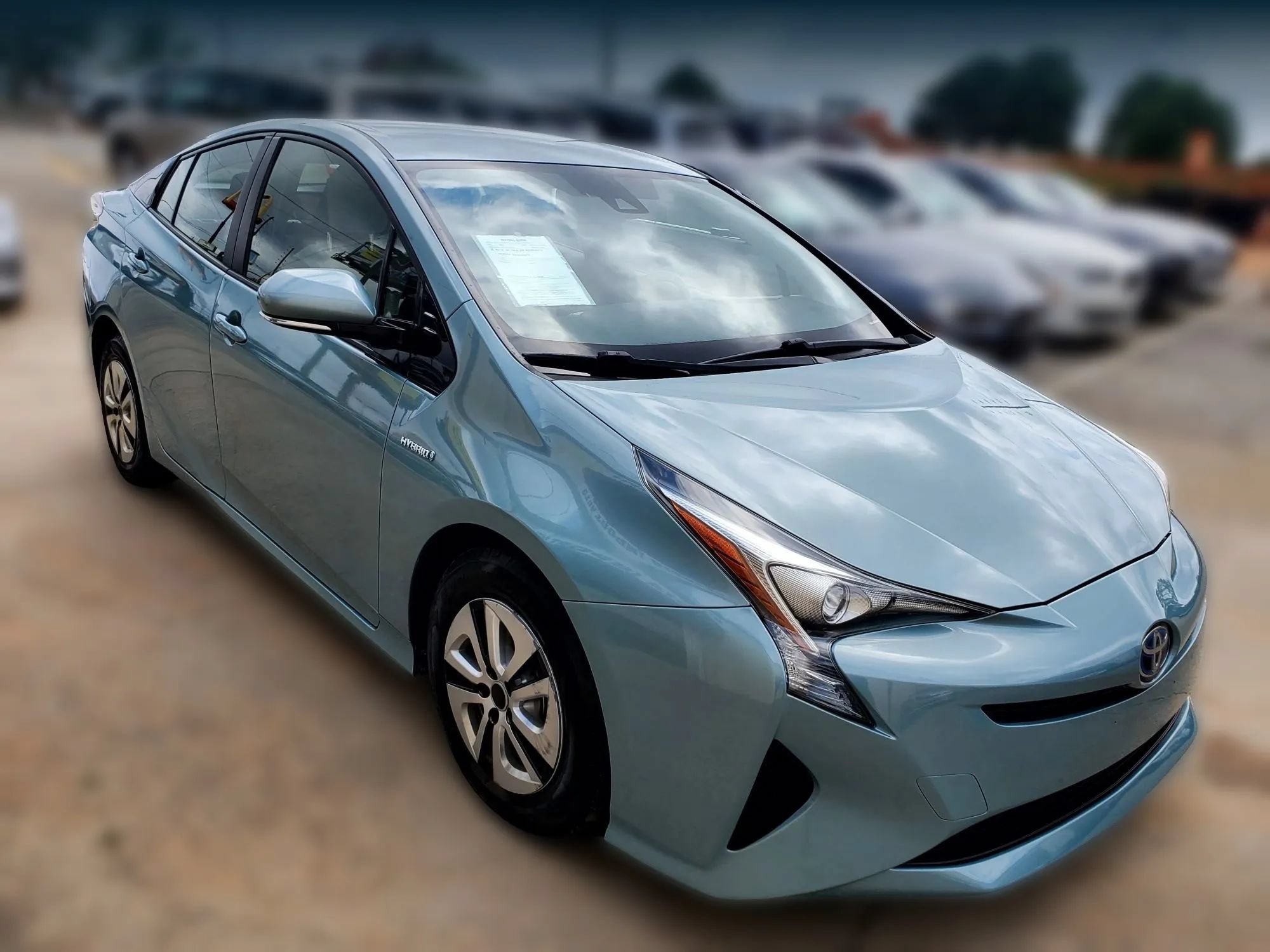 Used 2017 Toyota Prius Three w/ Carpet Mat Package FWD image 19