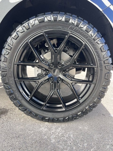 New 2025 Ford Expedition Max Platinum w/ Stealth Appearance Package image 8