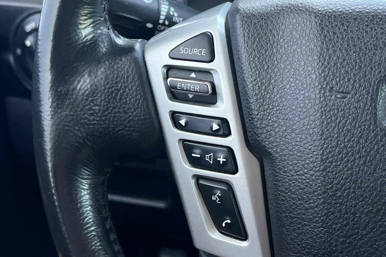 Used 2021 Nissan Titan SV w/ SV Convenience Package AWD/4WD image 51