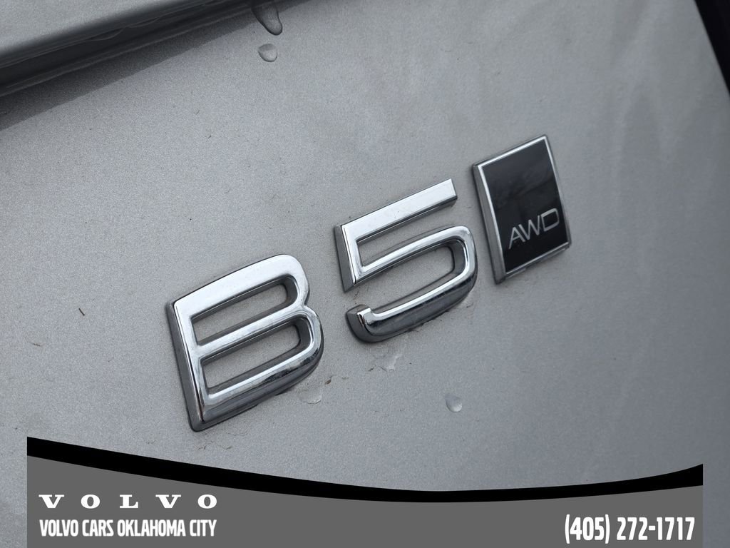 Certified 2025 Volvo XC90 B5 Plus image 9