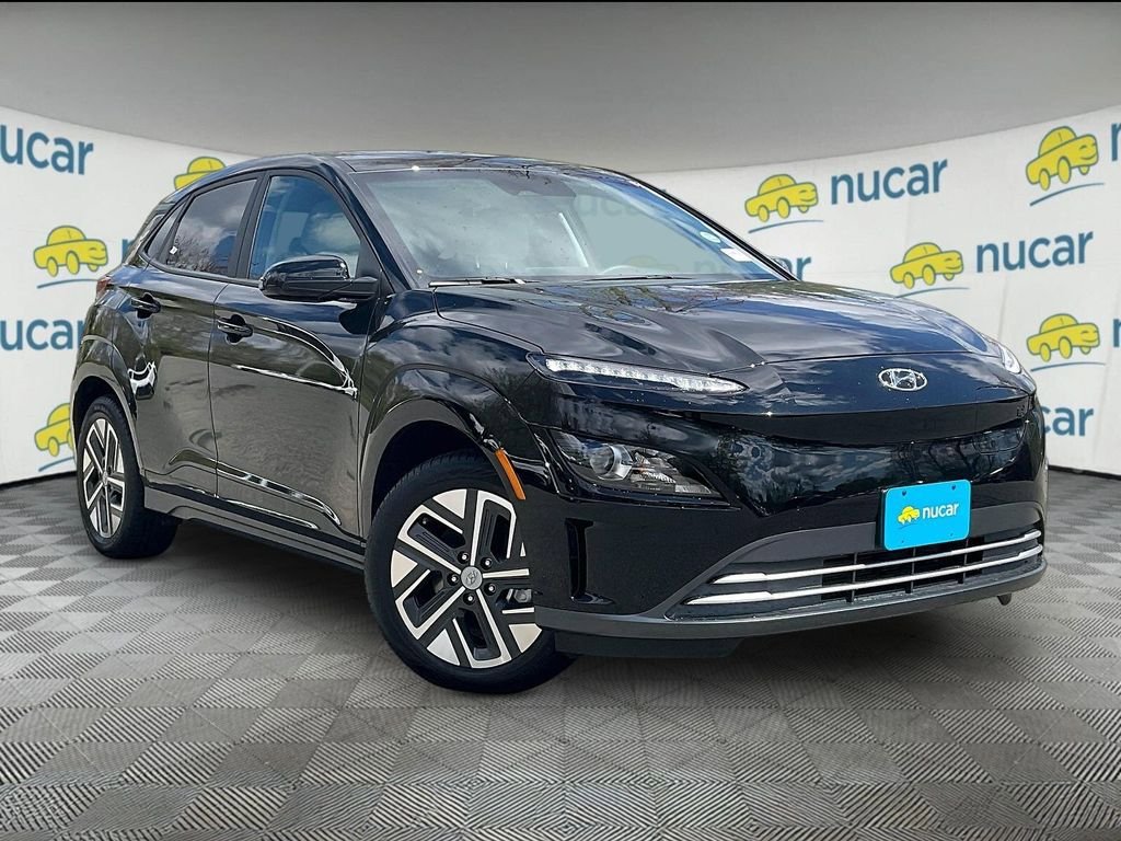 Used 2023 Hyundai Kona SE w/ Cargo Package FWD image 1