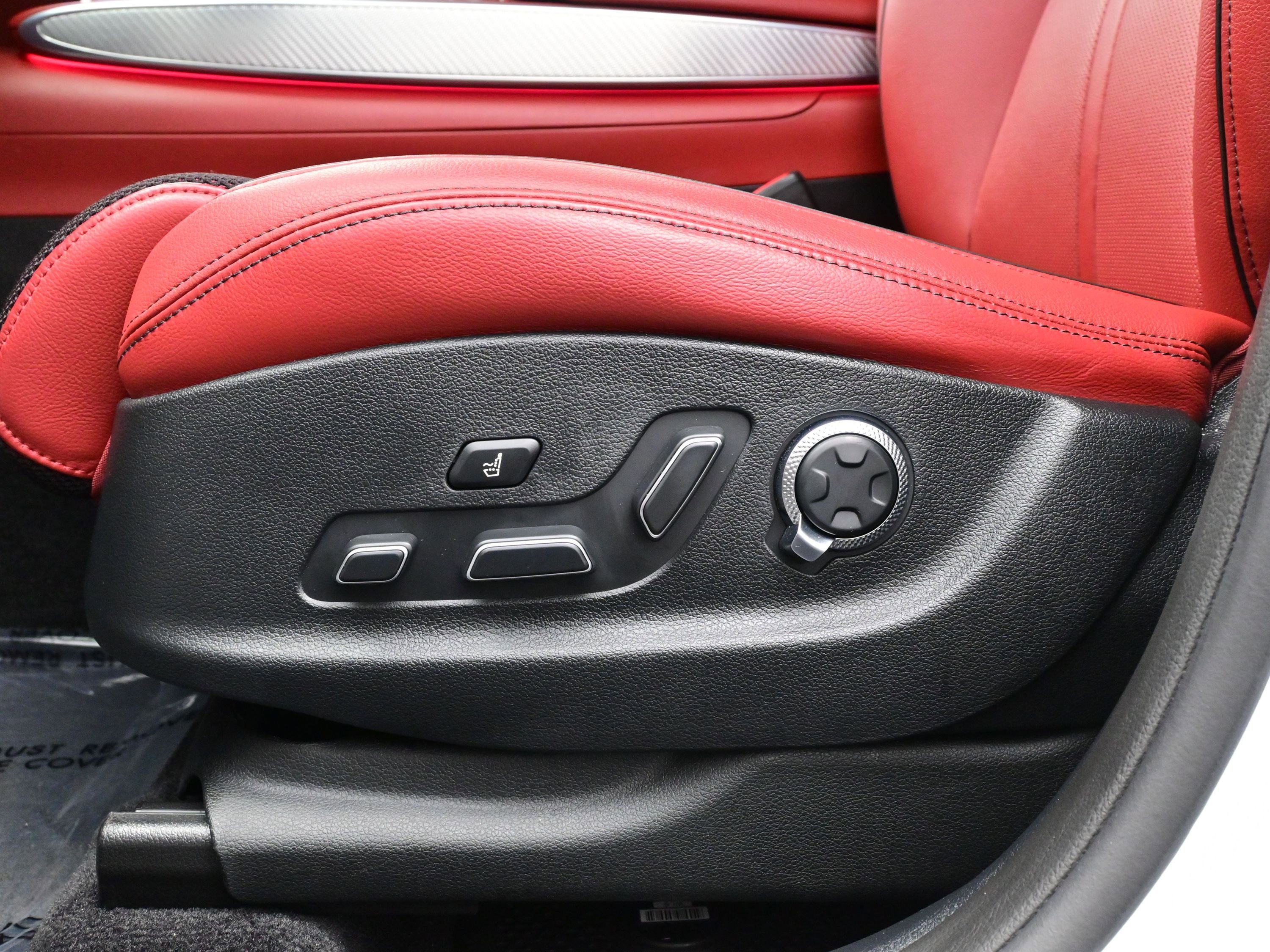 Certified 2023 Genesis GV70 2.5T w/ Sport Prestige Package image 13