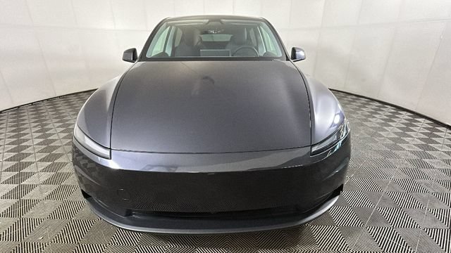 Used 2026 Tesla Model Y 2WD image 7