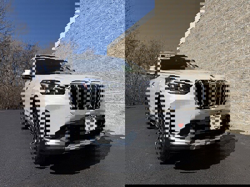 Used 2024 BMW X1 xDrive28i w/ Premium Package image 1