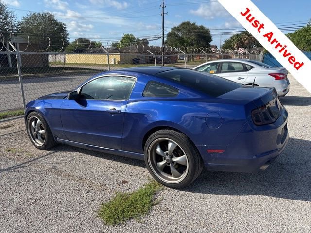 Used 2014 Ford Mustang Coupe RWD image 13