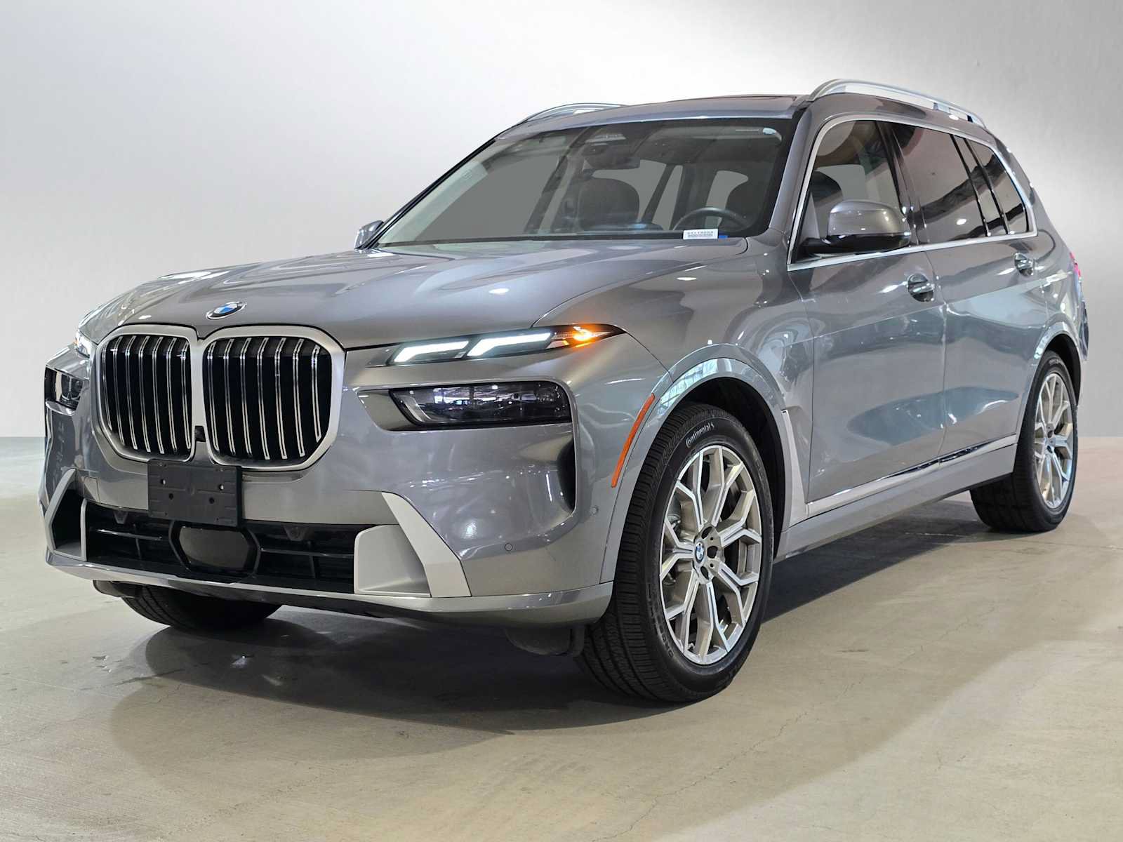 Used 2025 BMW X7 xDrive40i AWD/4WD image 7