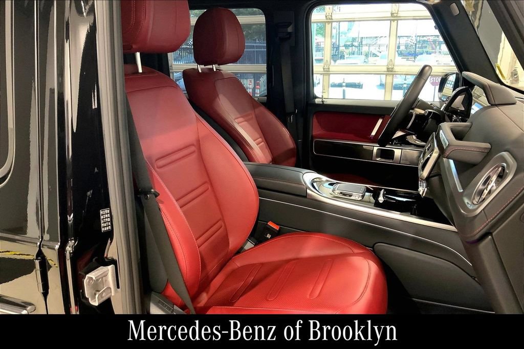 Used 2025 Mercedes-Benz G 550 image 11