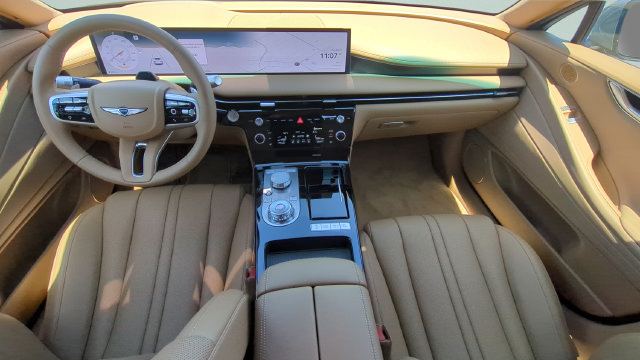Used 2025 Genesis G80 2.5T AWD/4WD image 10