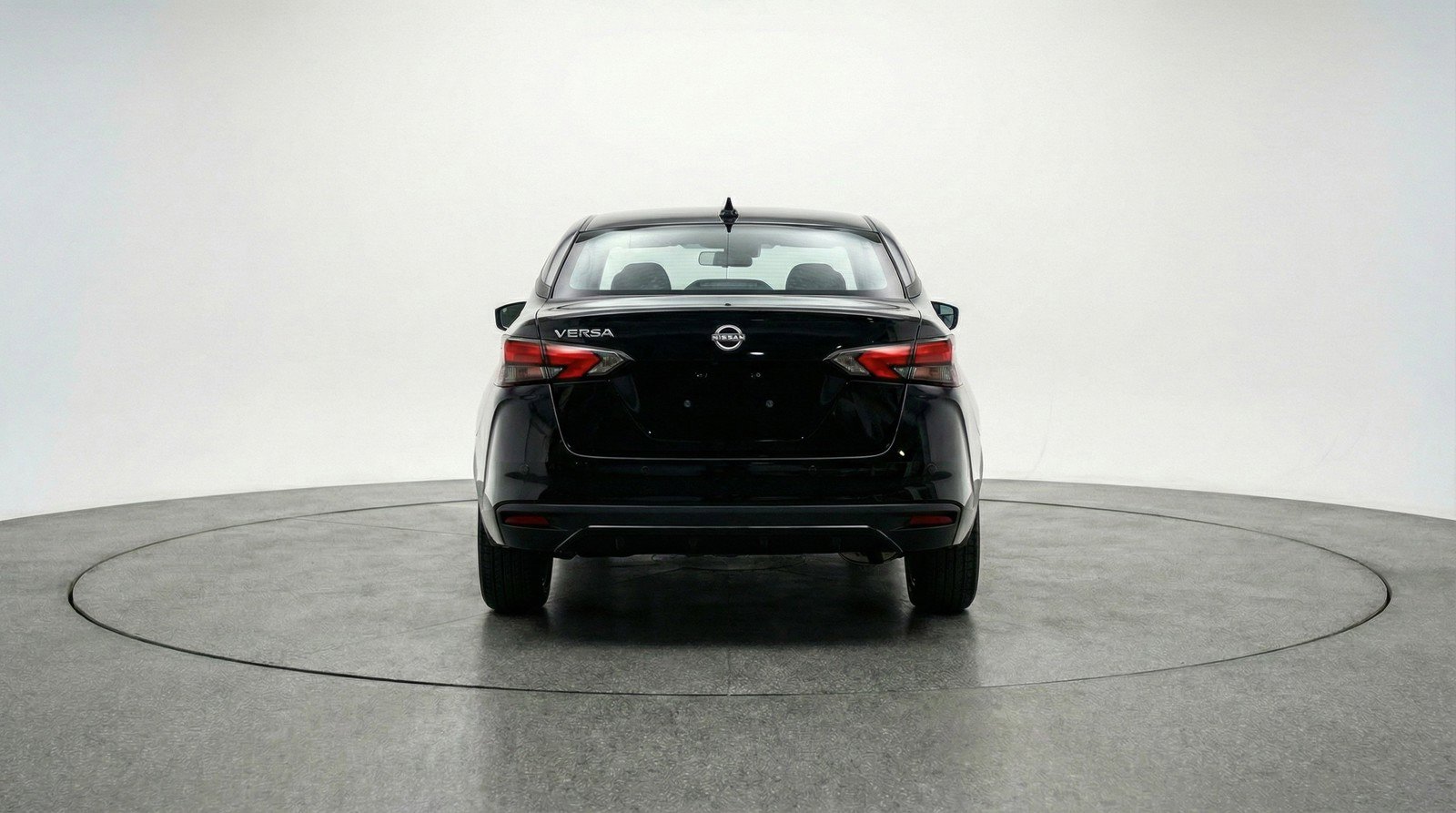 Used 2025 Nissan Versa SV FWD image 7