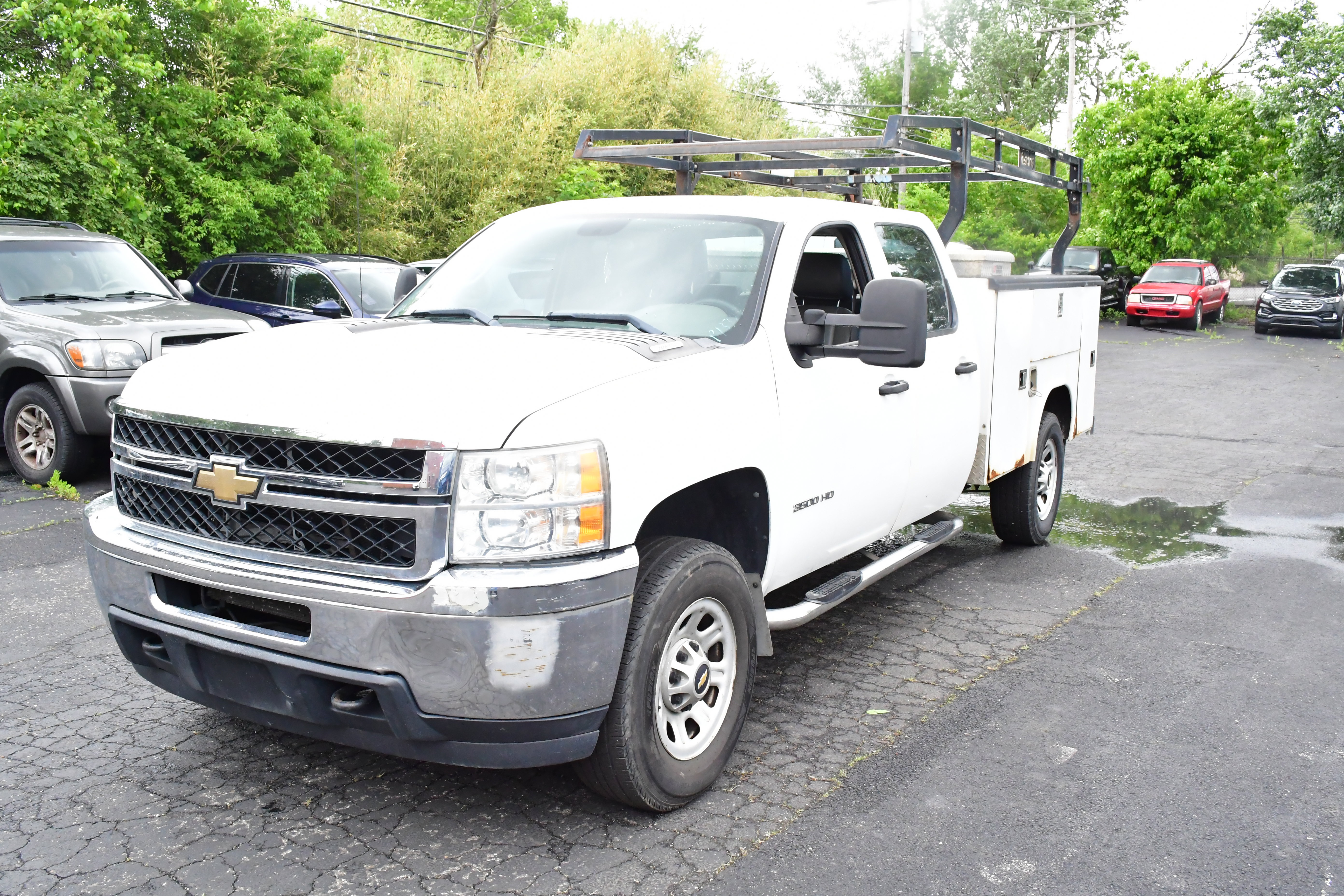 Used 2011 Chevrolet Silverado 3500 W/T image 3