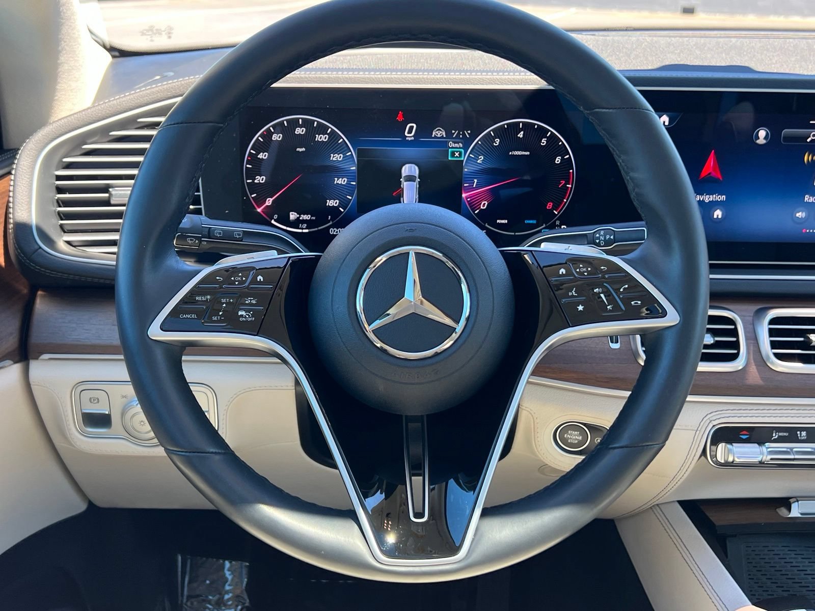 Used 2024 Mercedes-Benz GLE 580 4MATIC image 24