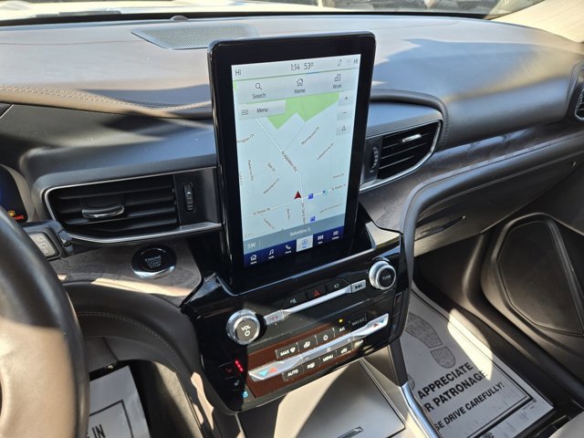 Used 2022 Ford Explorer Platinum w/ Equipment Group 601A image 9