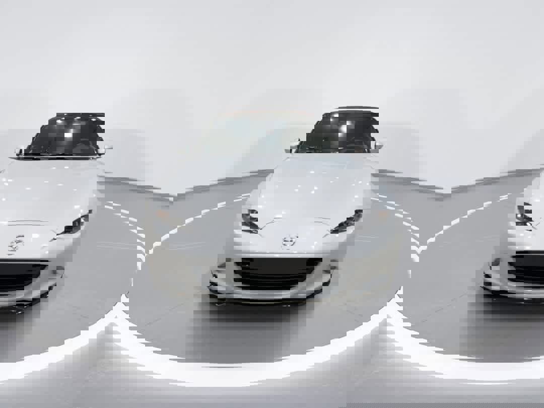 Used 2018 MAZDA MX-5 Miata Grand Touring w/ Appearance Package image 3