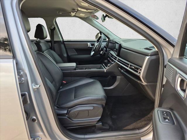 Used 2025 Hyundai Santa Fe SEL FWD image 22