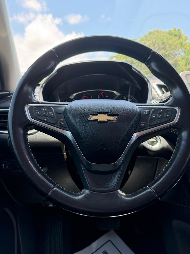Used 2020 Chevrolet Equinox LT w/ Driver Convenience Package FWD image 18