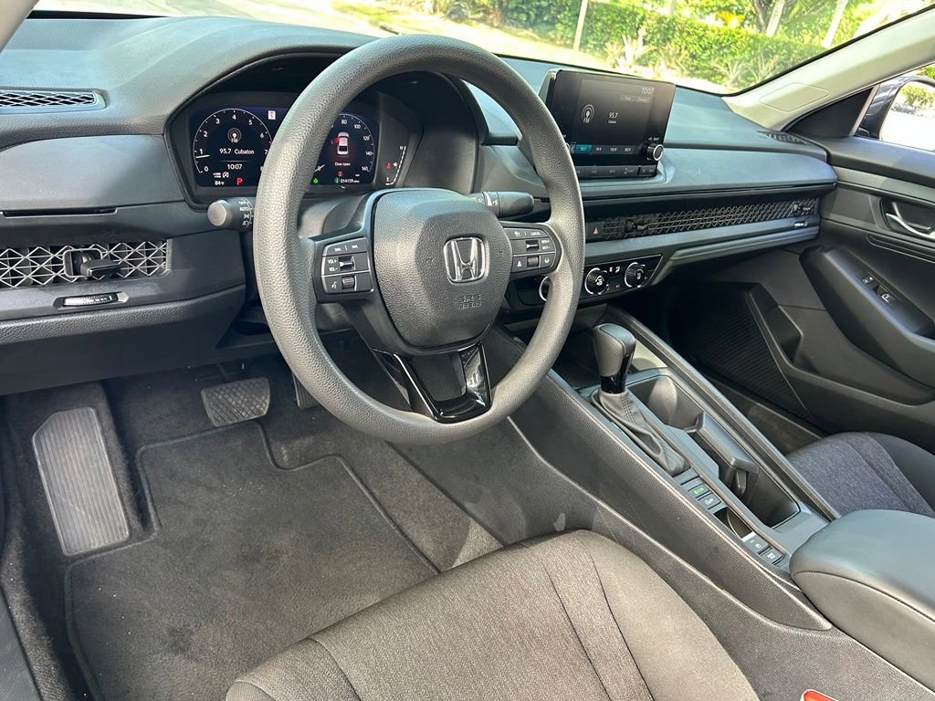 Used 2025 Honda Accord LX image 15