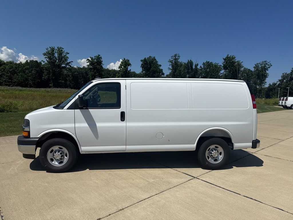 New 2025 Chevrolet Express 2500 w/ Driver Convenience Package RWD image 6