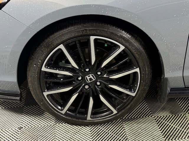 Used 2023 Honda Accord Touring image 13