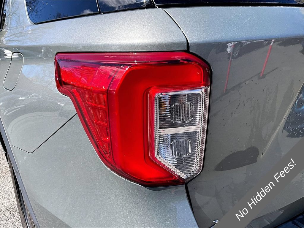 Used 2020 Ford Explorer XLT w/ Comfort Package AWD/4WD image 27