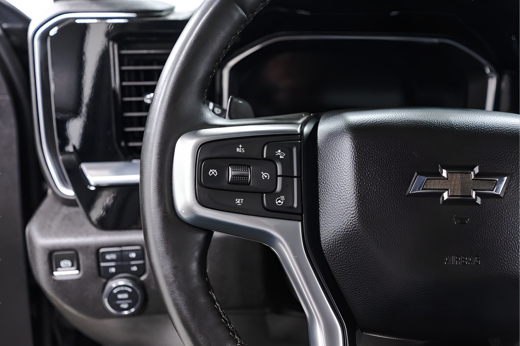 Used 2024 Chevrolet Silverado 1500 RST AWD/4WD image 11