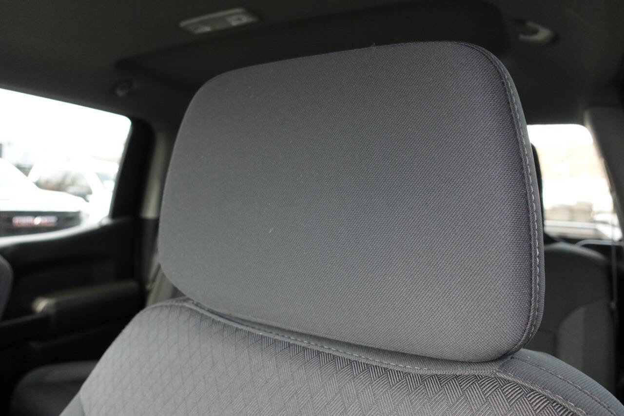 Used 2023 GMC Sierra 1500 Pro w/ Graphite Edition image 18